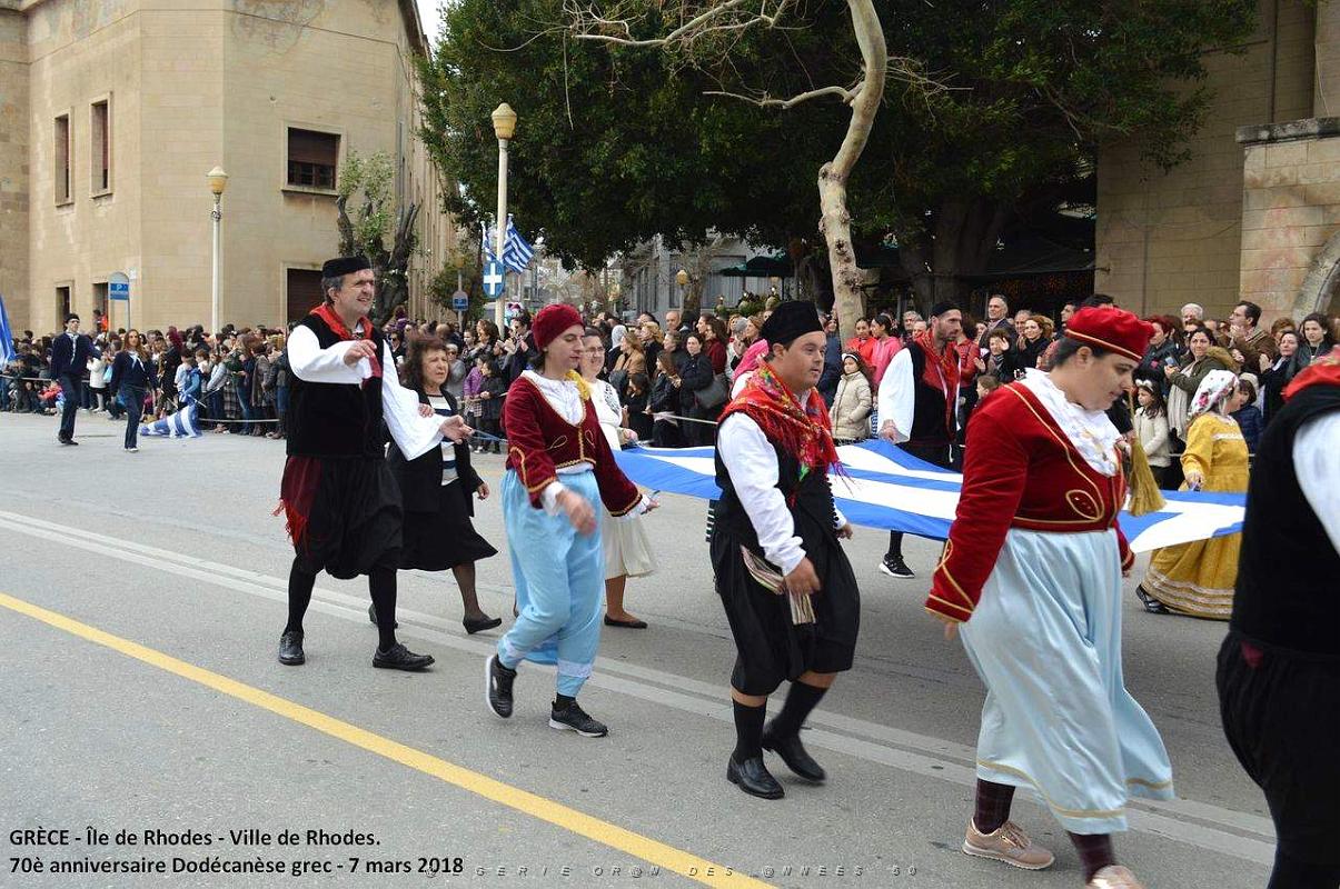 186- Rhodes- Defile Dodecanese grec.JPG